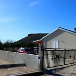 Holiday home Kuca Za Odmor Ante *